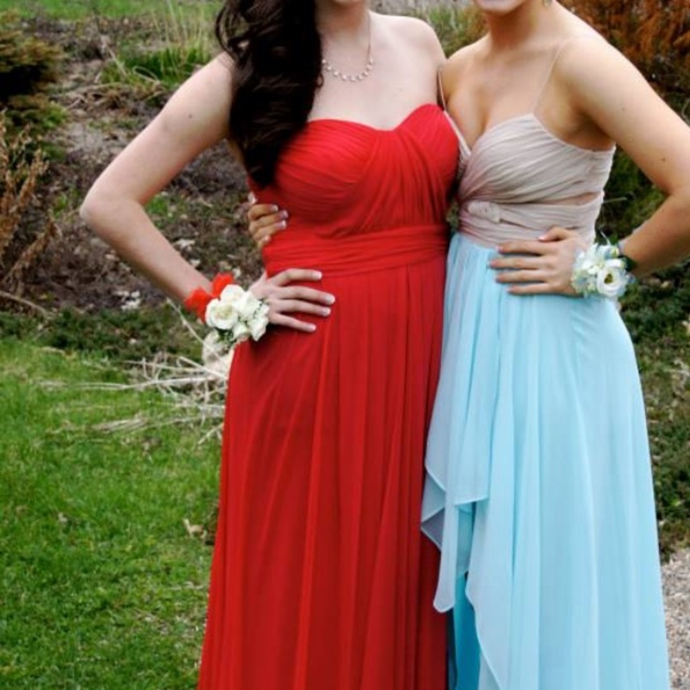 Strapless red chiffon prom dress